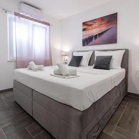 Appartamento Bernarda Makarska