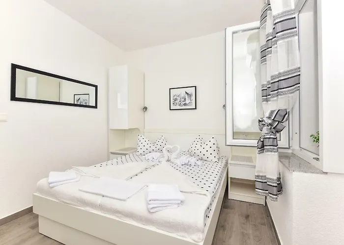 Bernarda Appartamento Makarska