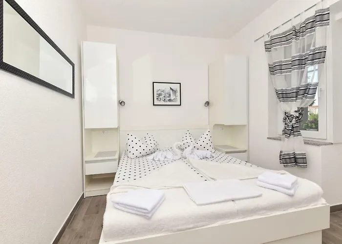 Bernarda Appartamento Makarska