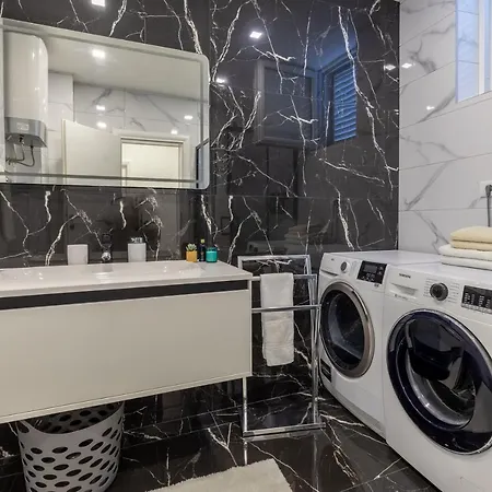 Bernarda Apartment *