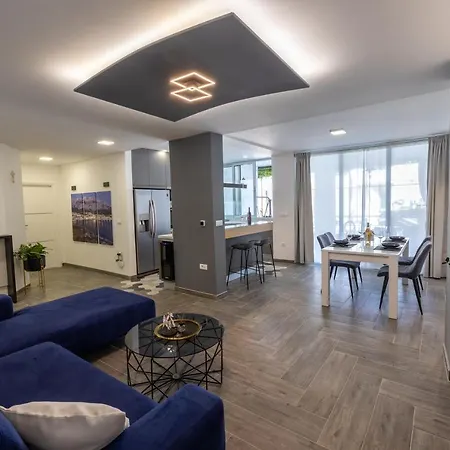 Apartment Bernarda Makarska