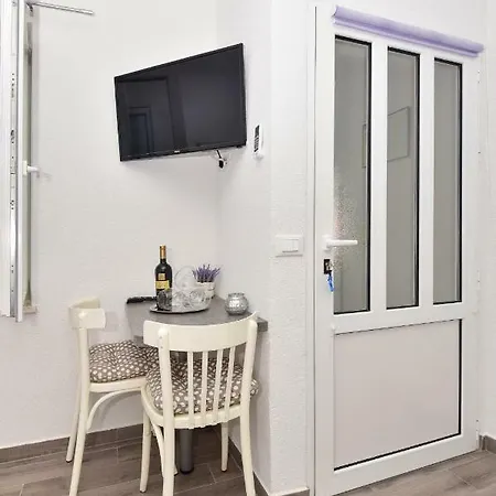 Bernarda Apartment *