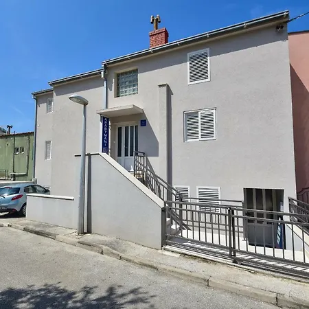 Bernarda Apartment
