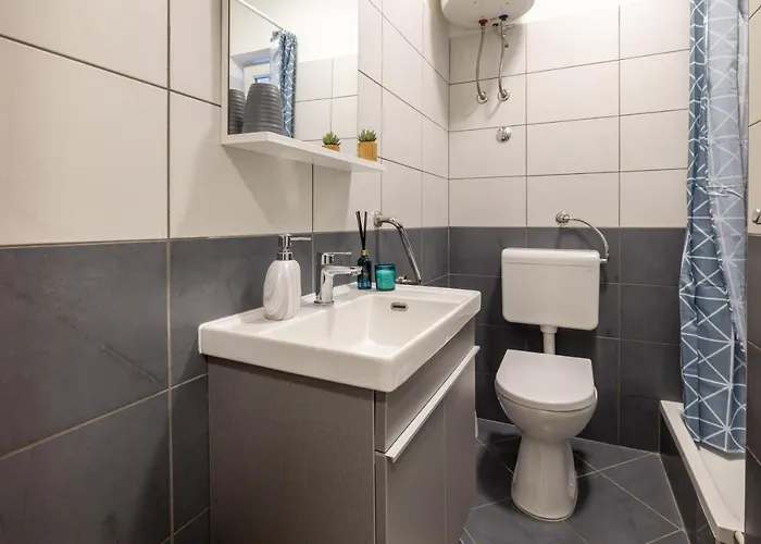 Daire Bernarda Makarska