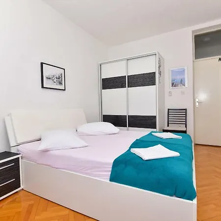 Apartment Bernarda *